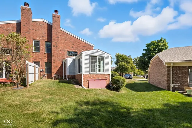 $245,000 | 44 Dominion Drive, Zionsville, IN 46077