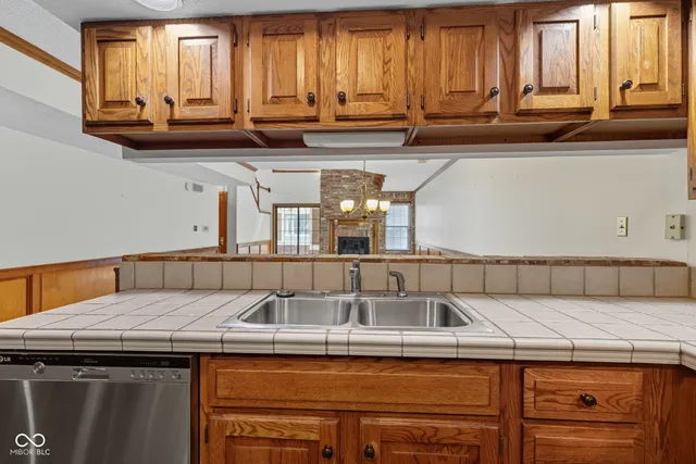 $245,000 | 44 Dominion Drive, Zionsville, IN 46077