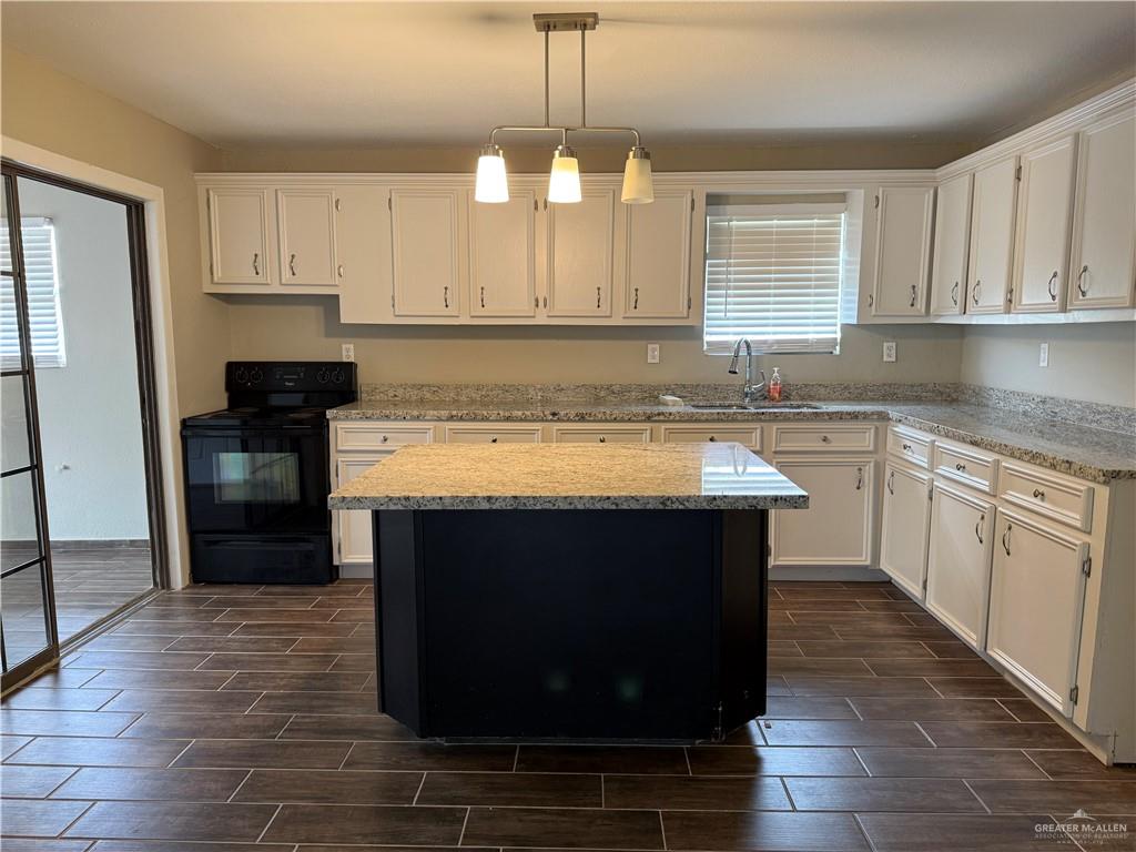 1931 West Owassa Road Edinburg, TX 78539 - Photo 2 of 14