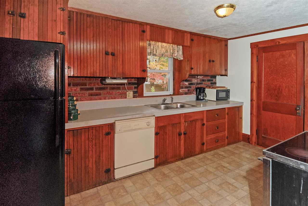 8 Dewey Street Rochester, NH 03867 - Photo 11 of 27