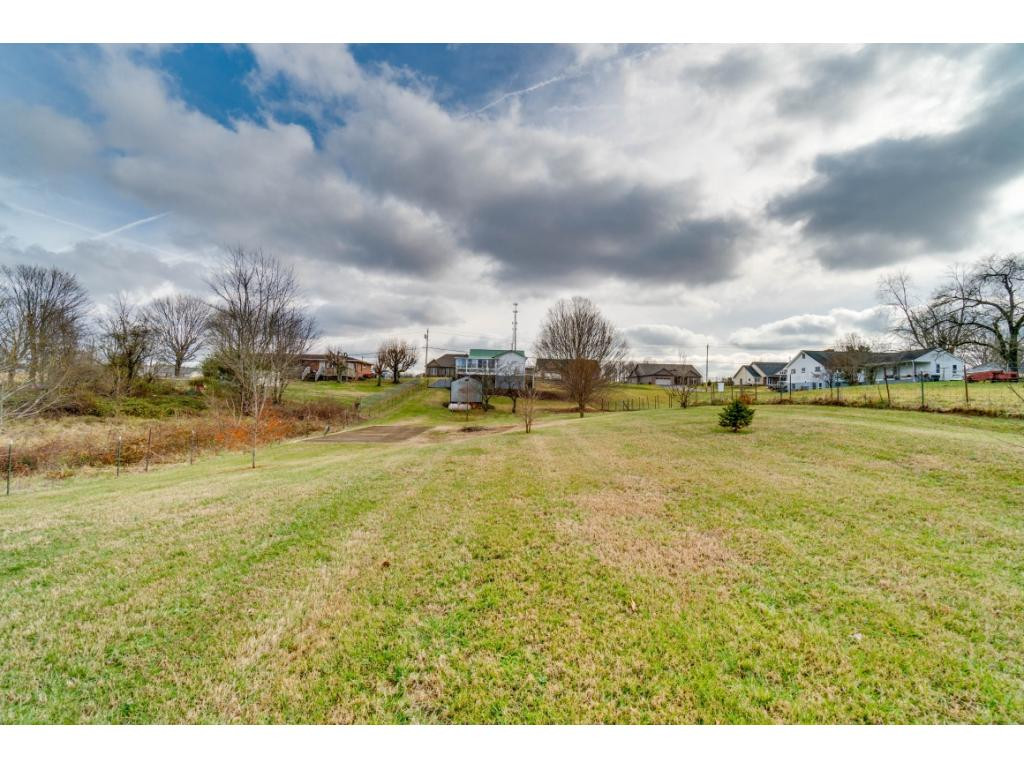 219 Old Stage Road Gray, TN 37615 - Photo 23 of 27 Photo 24