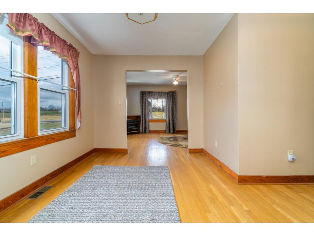 219 Old Stage Road Gray, TN 37615 - Photo 10 of 27 Photo 10