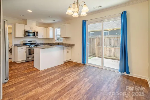 $329,000 | 1106 Lynwood Forest Road, Arden, NC 28704