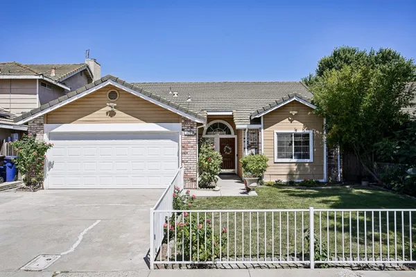 $435,000 | 424 Goldrun Drive, Modesto, CA 95354