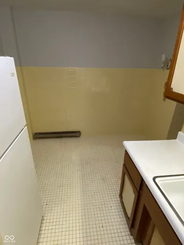 $895 | 5358 Winthrop Avenue, Indianapolis, IN 46220