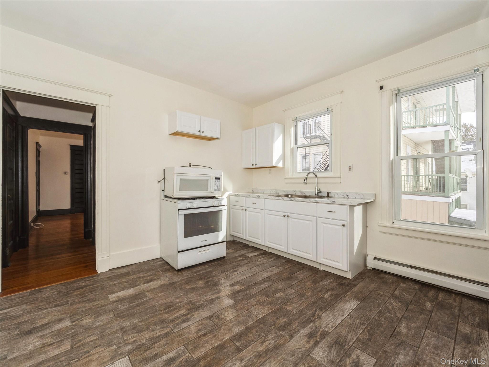 236 Mansion Street, Unit 2 Poughkeepsie, NY 12601 - Photo 6 of 16