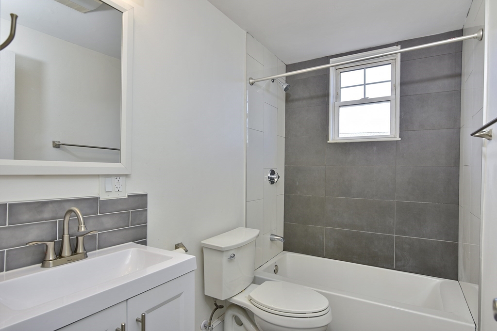 24 Rector Road, Unit 2 Boston, MA 02126 - Photo 10 of 17