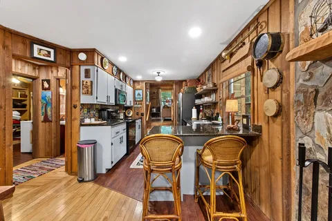 $674,900 | 184 Fightingtown Drive, Blue Ridge, GA 30513