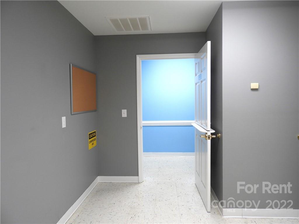 327 West College Avenue Boiling Springs, NC 28152 - Photo 17 of 24 a view of an entryway