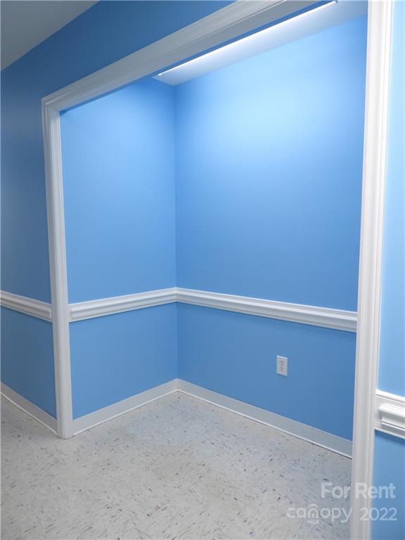 327 West College Avenue Boiling Springs, NC 28152 - Photo 21 of 24 an empty room