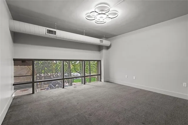 $450,000 | 600 Admiral Boulevard, Unit 403, Kansas City, MO 64106