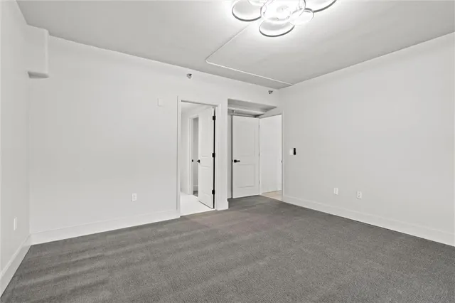 $450,000 | 600 Admiral Boulevard, Unit 403, Kansas City, MO 64106