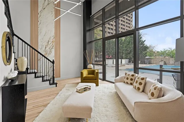 $450,000 | 600 Admiral Boulevard, Unit 403, Kansas City, MO 64106