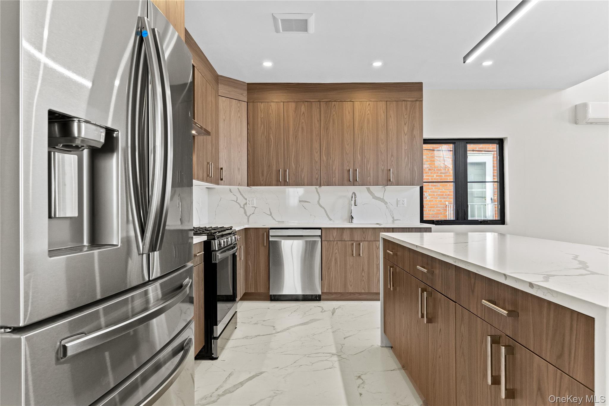 75-31 175th Street Queens, NY 11366 - Photo 14 of 48