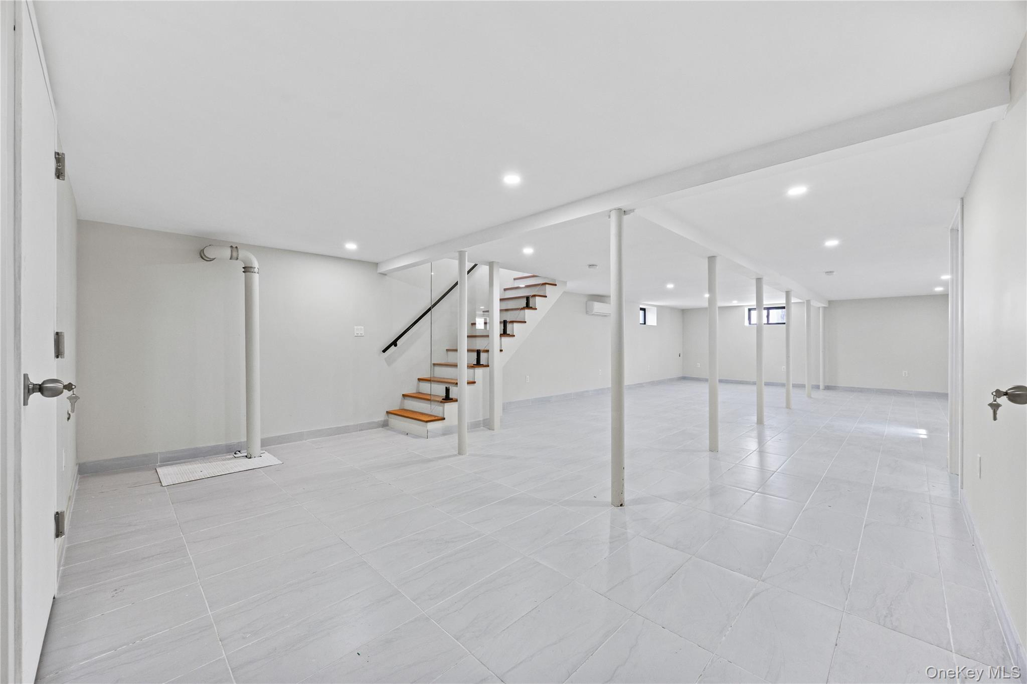75-31 175th Street Queens, NY 11366 - Photo 34 of 48
