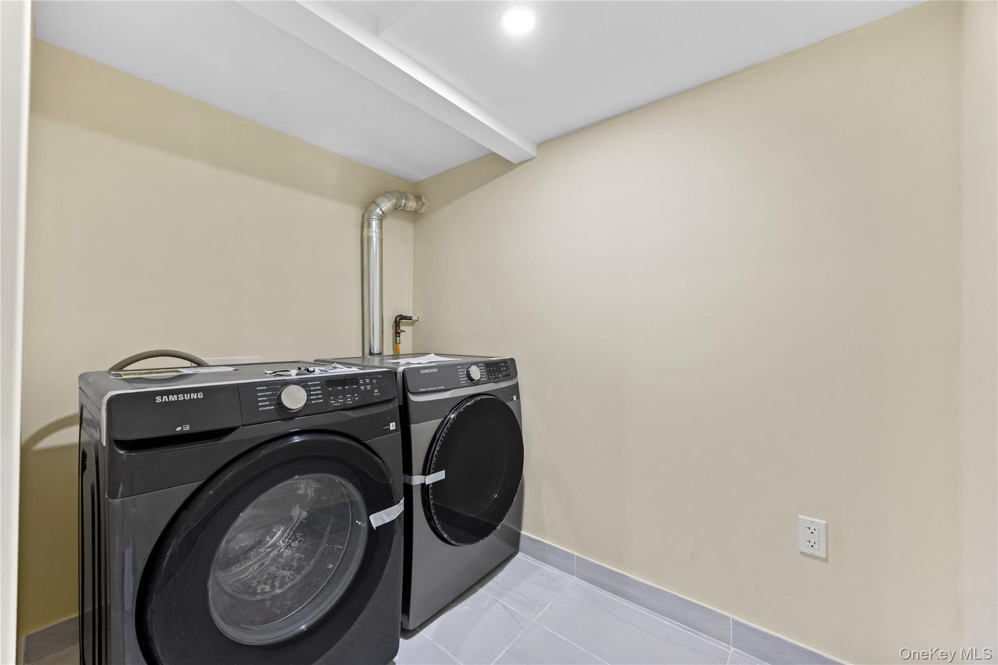 75-31 175th Street Queens, NY 11366 - Photo 37 of 48
