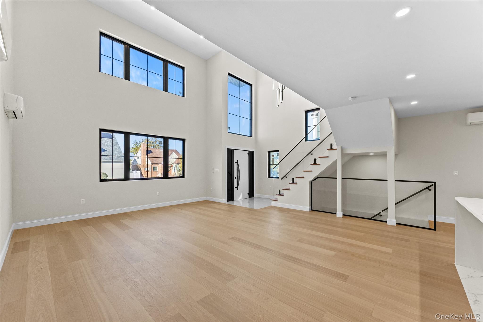 75-31 175th Street Queens, NY 11366 - Photo 8 of 48