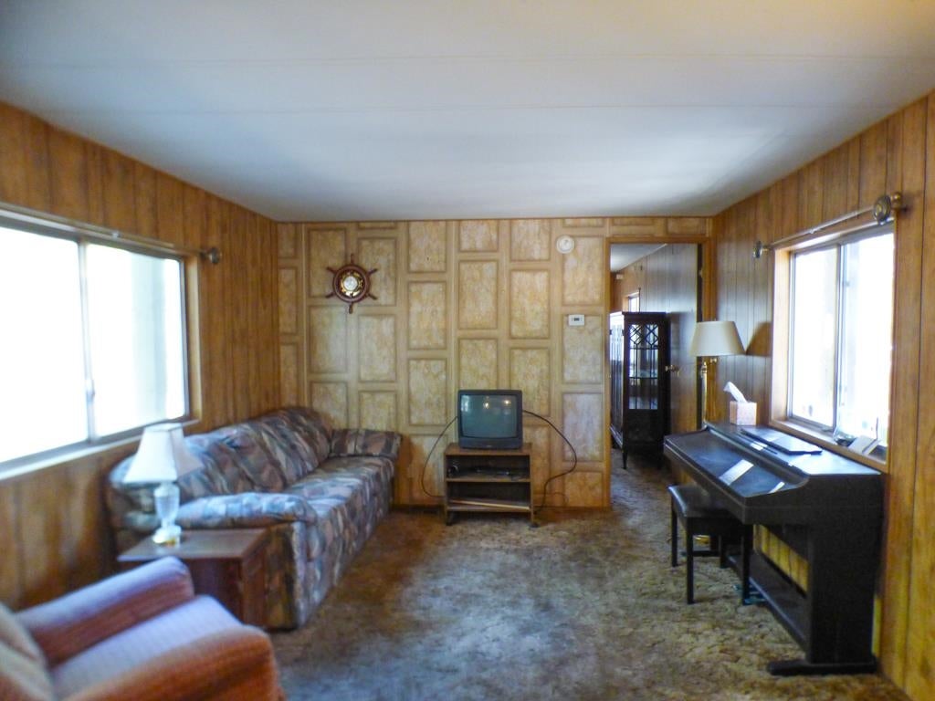 5725 Scott River Road Fort Jones, CA 96032 - Photo 10 of 25 Gallery Image 10
