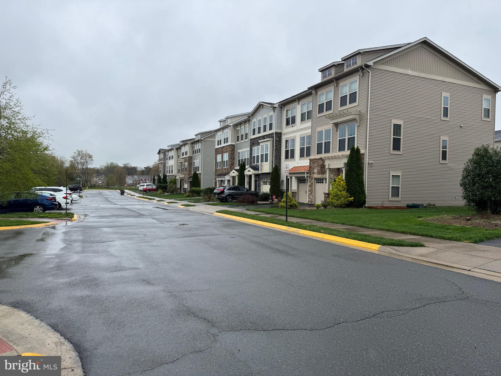 8937 Garrett Way Manassas, VA 20112 - Photo 64 of 66 a large building with a view of street