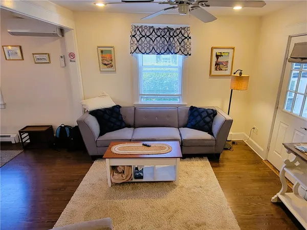 $2,750 | 18 Palmer Street, Newport, RI 02840
