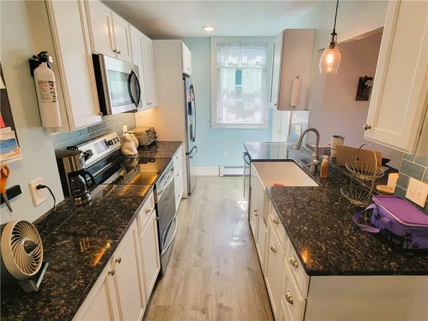 $2,750 | 18 Palmer Street, Newport, RI 02840