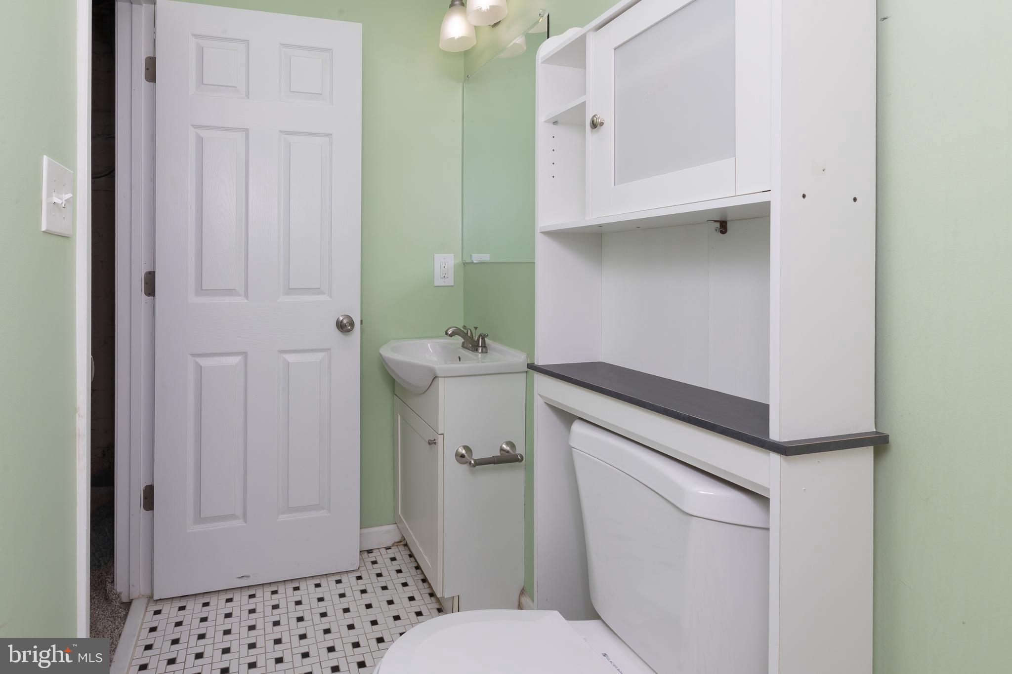 3659 Chestnut Avenue Baltimore, MD 21211 - Photo 19 of 20 Lower level third bath