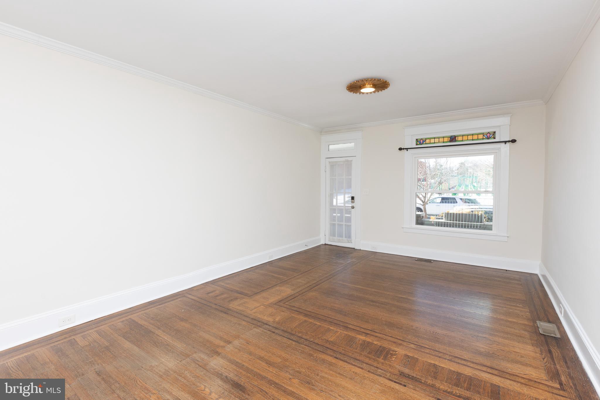 3659 Chestnut Avenue Baltimore, MD 21211 - Photo 5 of 20