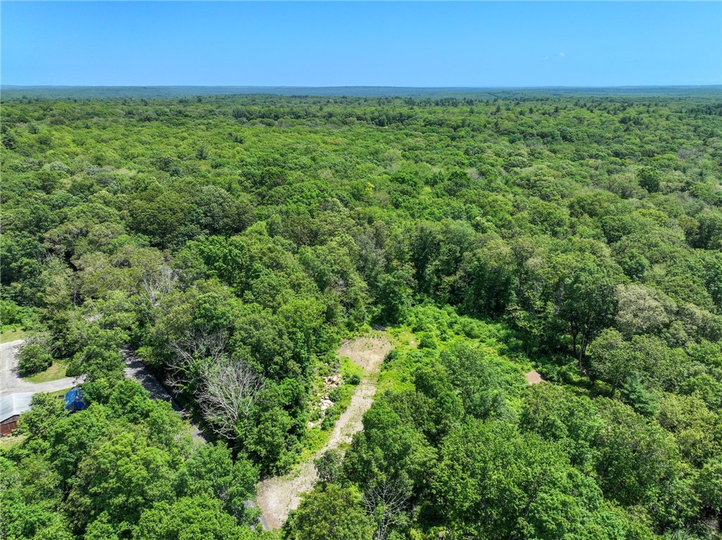 154 Carrs Trail Coventry, RI 02827 - Photo 6 of 10