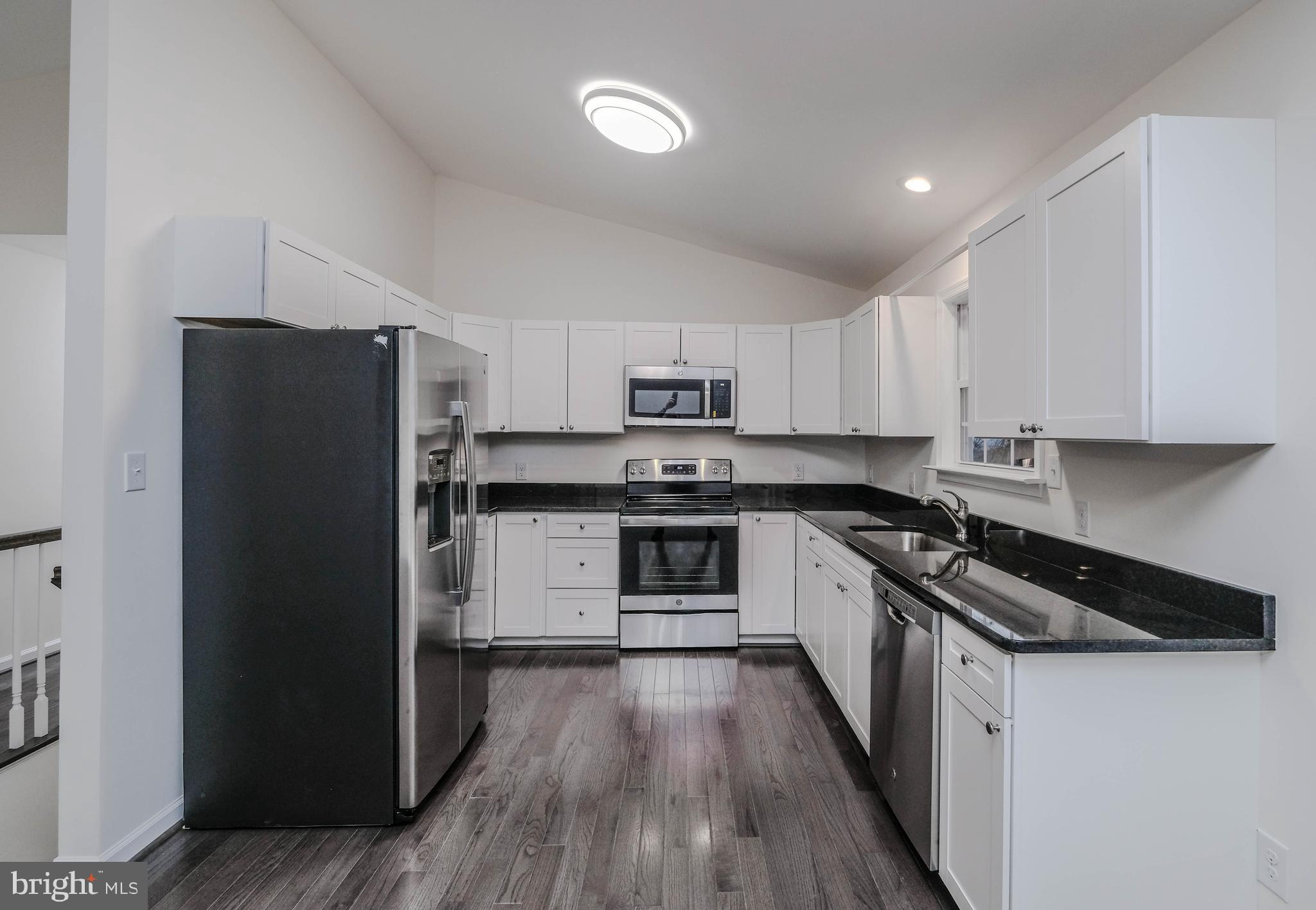 21 Deer Trail Road Front Royal, VA 22630 - Photo 10 of 98 STAINLESS APPLIANCES only $750 extra!