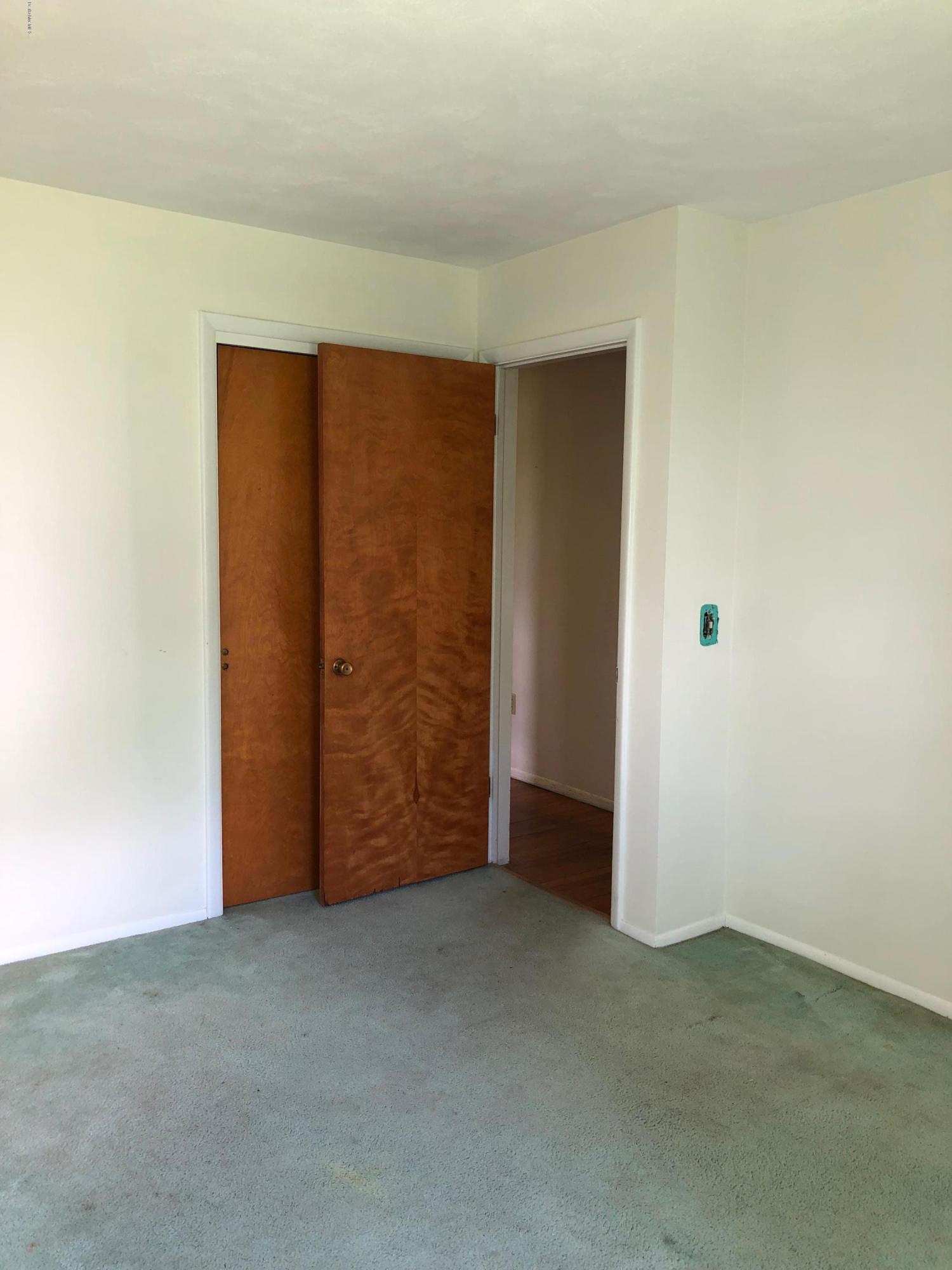 275 Eleanor Road Pittsfield, MA 01201 - Photo 12 of 18 275 eleanor bdm 2