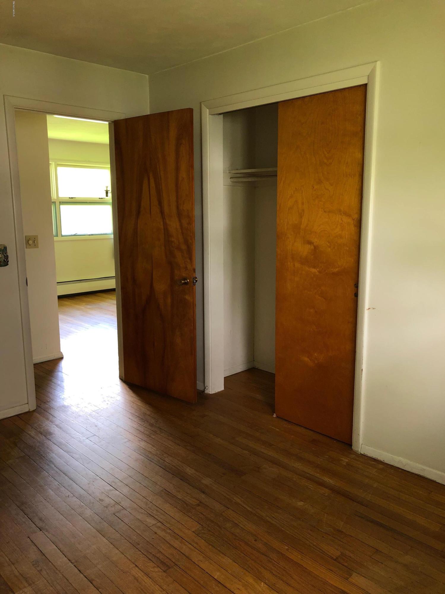 275 Eleanor Road Pittsfield, MA 01201 - Photo 13 of 18 275 eleanor bdm 3
