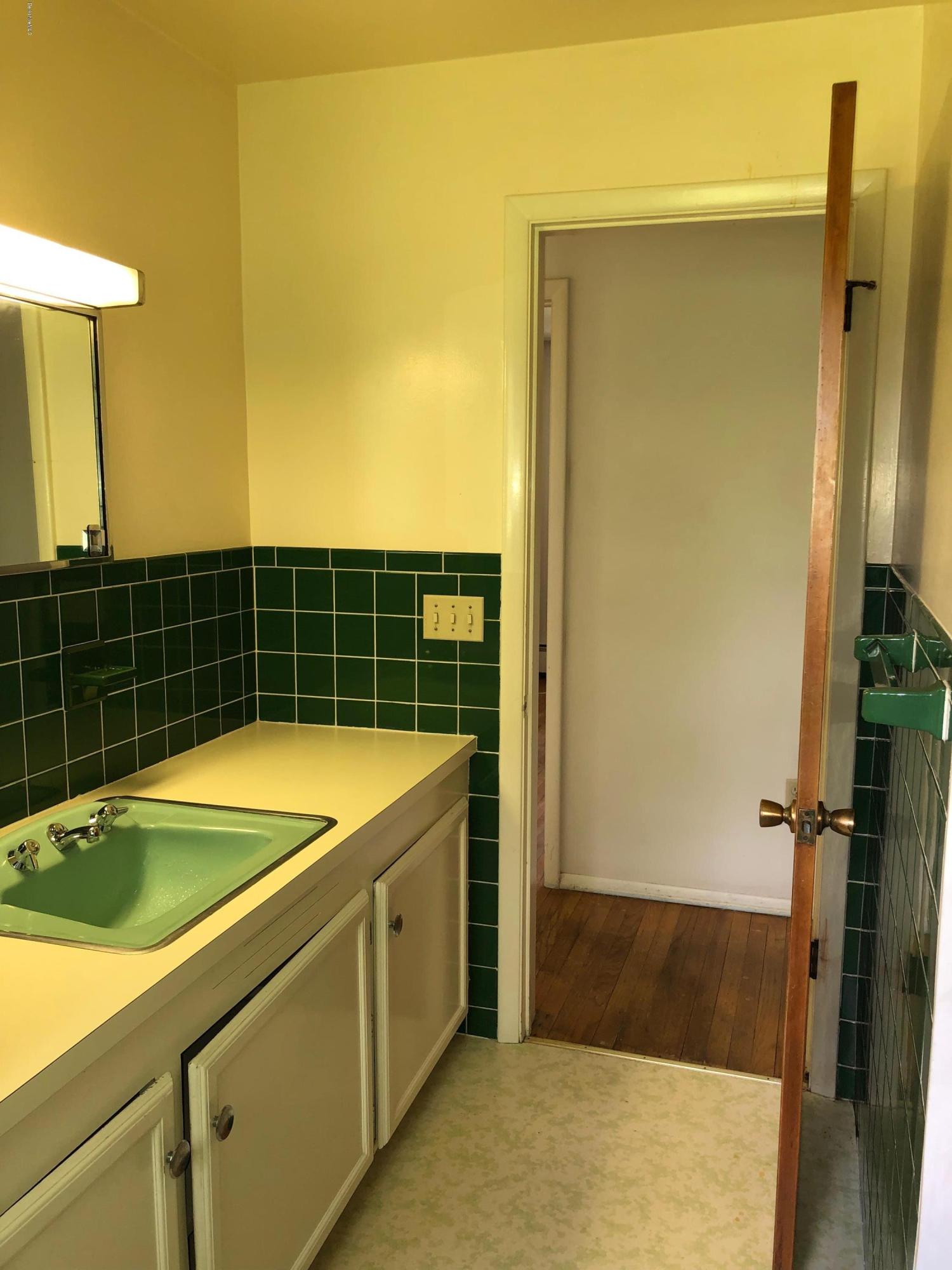 275 Eleanor Road Pittsfield, MA 01201 - Photo 14 of 18 275 eleanor bath 1