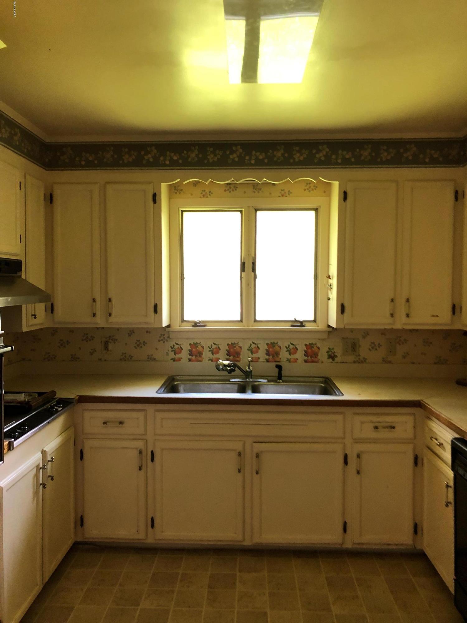 275 Eleanor Road Pittsfield, MA 01201 - Photo 5 of 18 275 eleanor kitchen 1