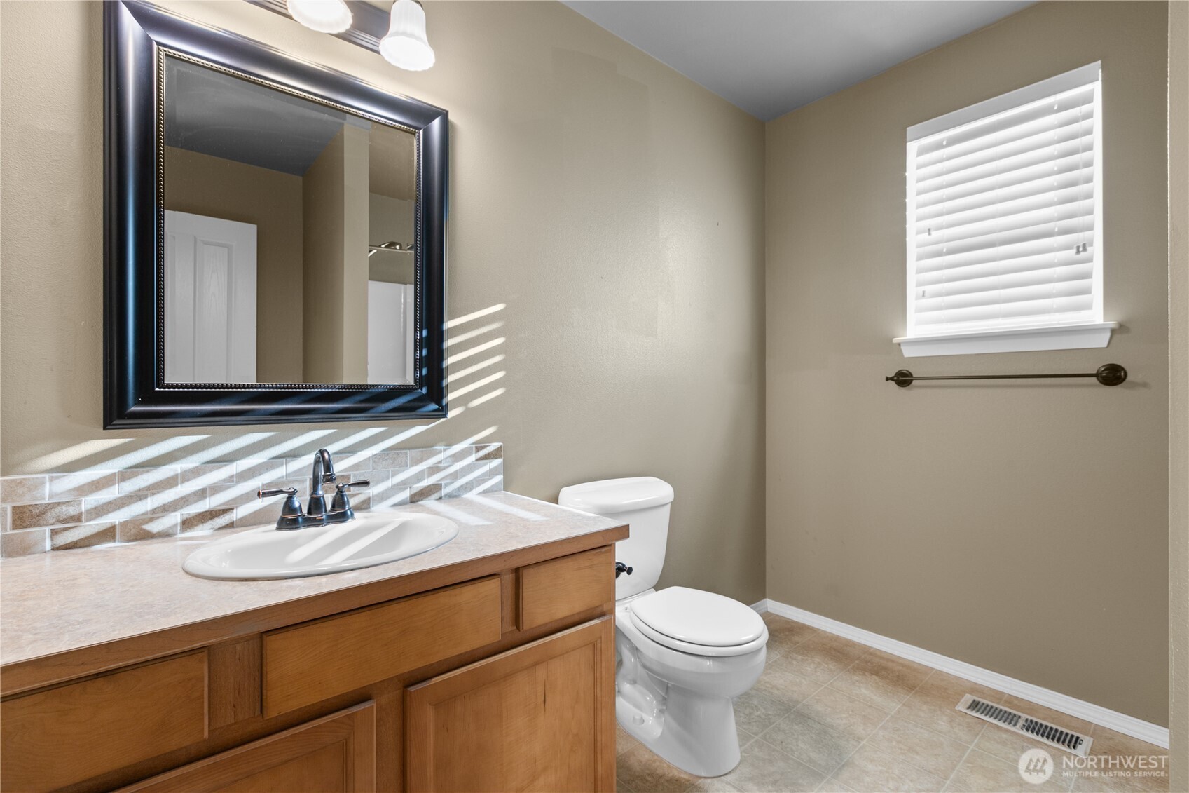 3876 Aldergrove Road Ferndale, WA 98248 - Photo 13 of 40