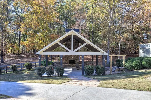 $899,900 | 2253 Hills Creek Road, Taylorsville, GA 30178