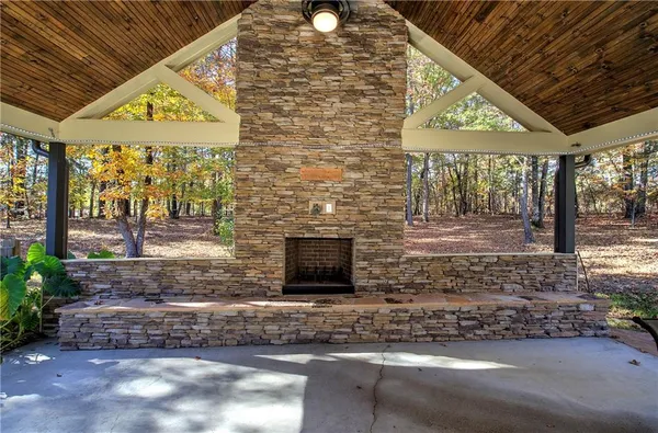 $899,900 | 2253 Hills Creek Road, Taylorsville, GA 30178