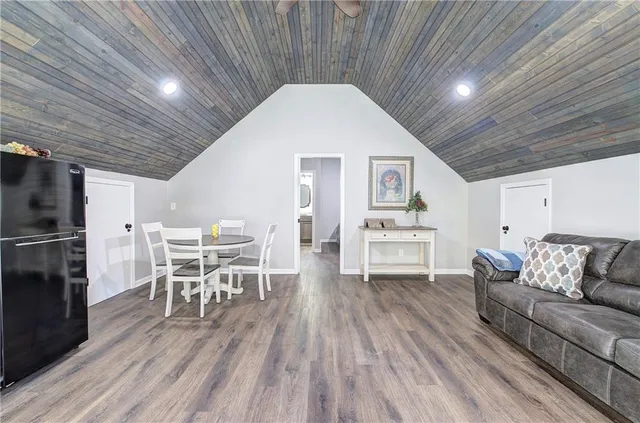 $899,900 | 2253 Hills Creek Road, Taylorsville, GA 30178