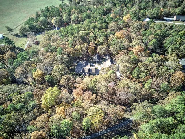 $899,900 | 2253 Hills Creek Road, Taylorsville, GA 30178