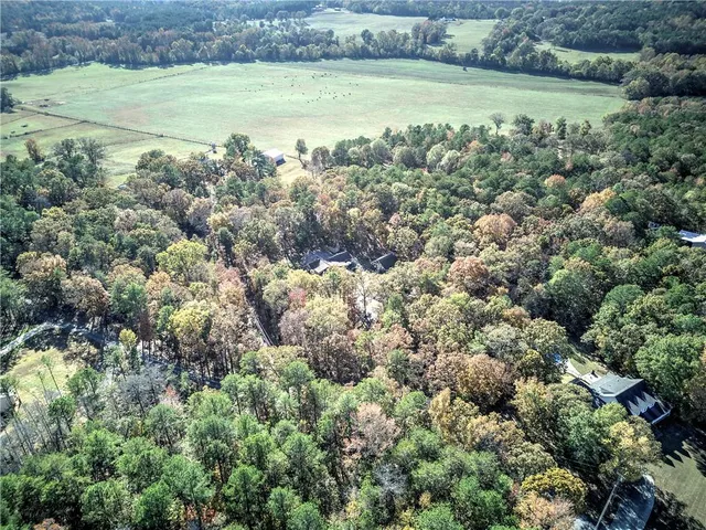 $899,900 | 2253 Hills Creek Road, Taylorsville, GA 30178