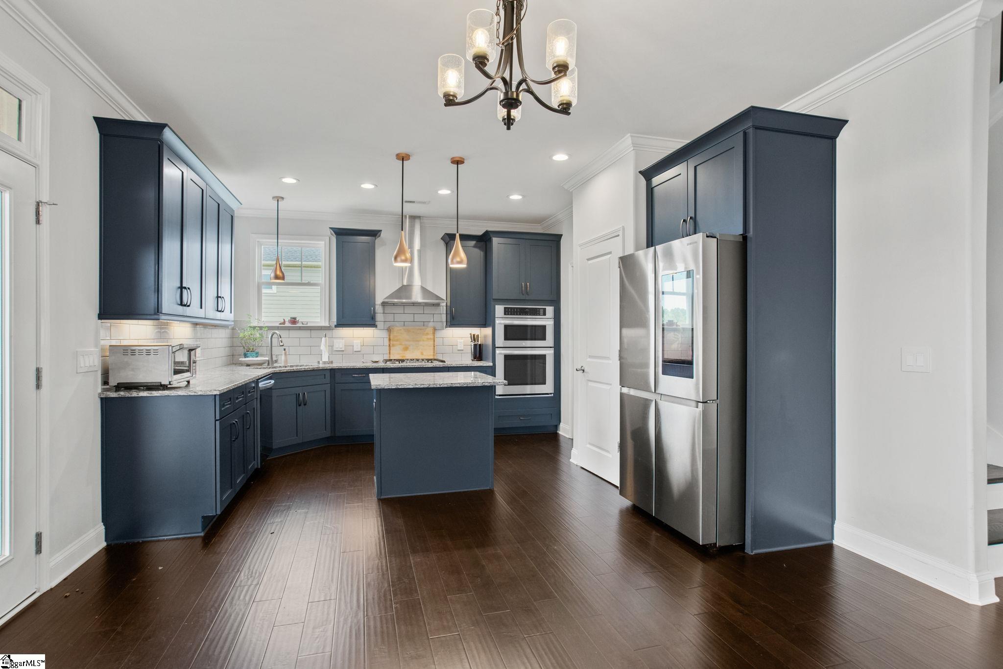 222 Montview Circle Greenville, SC 29617 - Photo 13 of 37