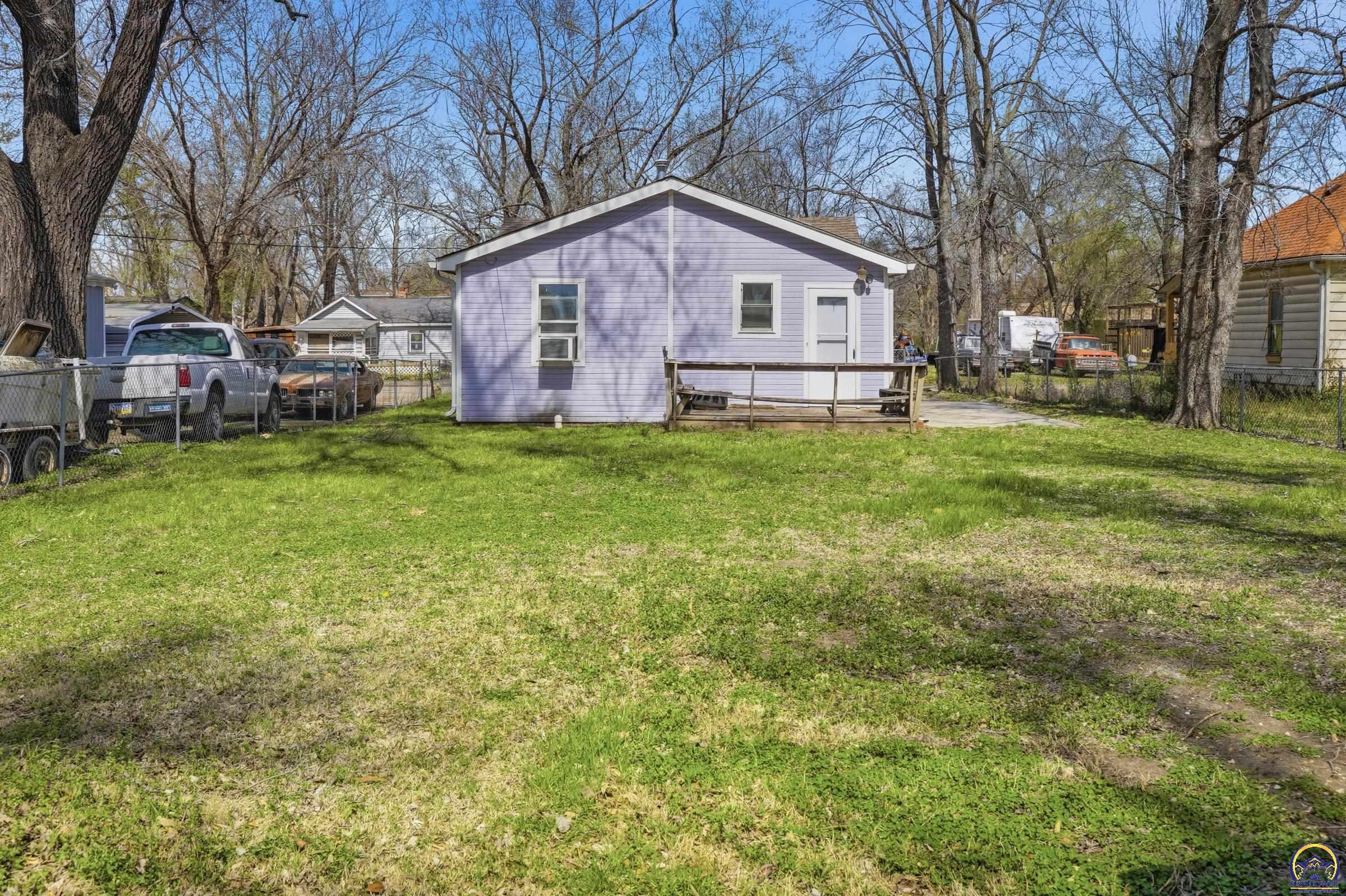 1209 Northwest Laurent Street Topeka, KS 66608 - Photo 18 of 18