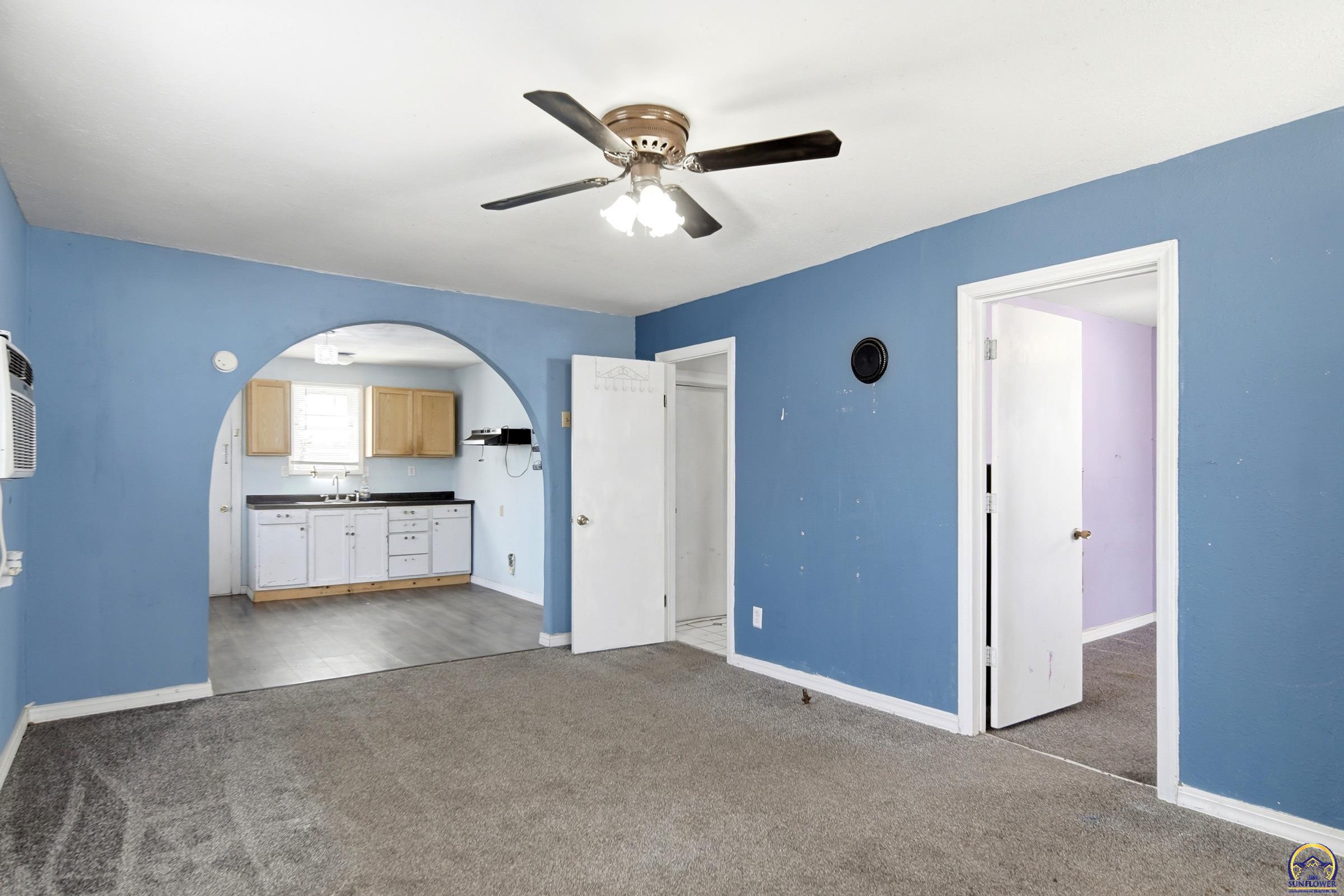 1209 Northwest Laurent Street Topeka, KS 66608 - Photo 3 of 18