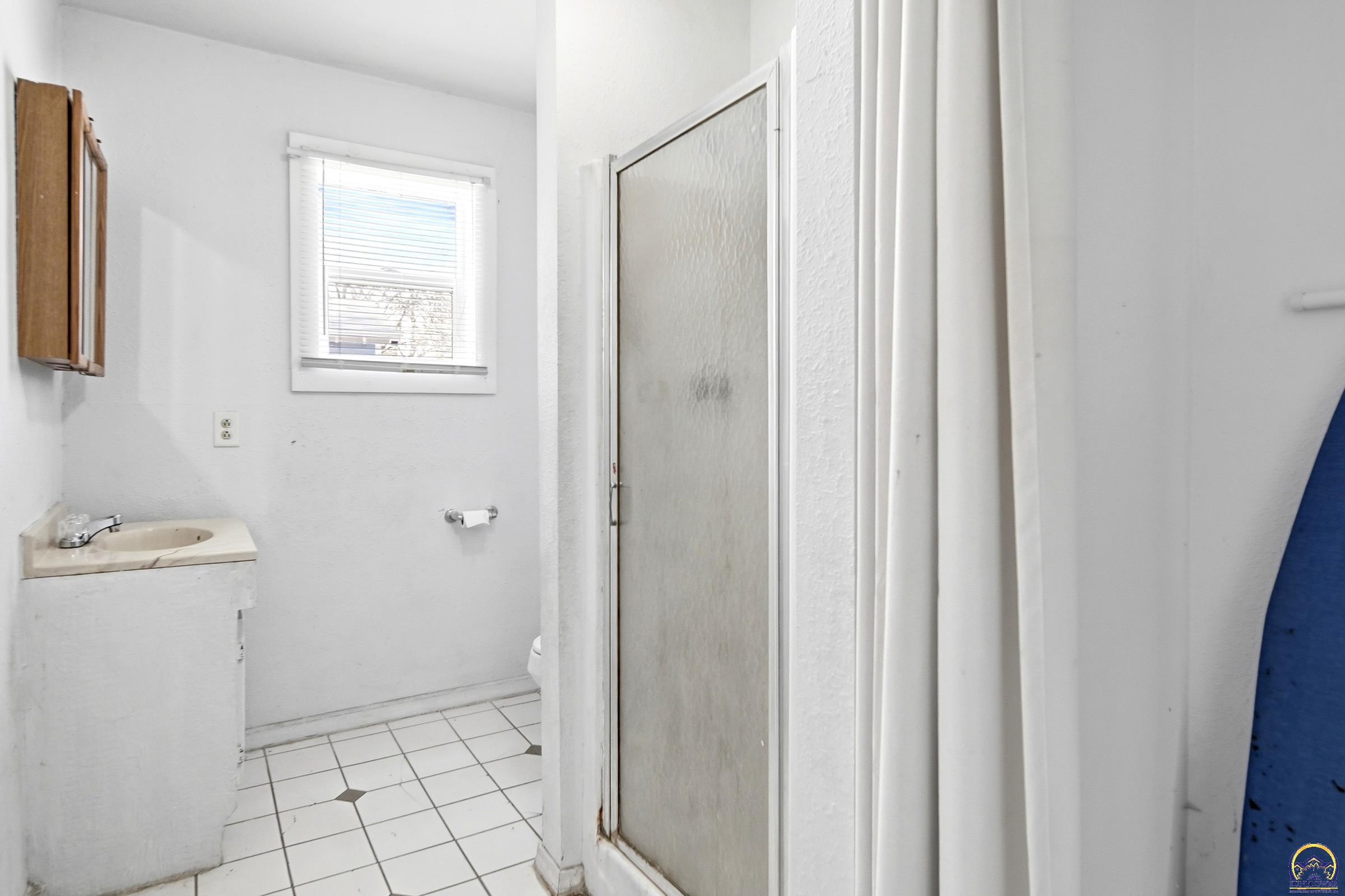 1209 Northwest Laurent Street Topeka, KS 66608 - Photo 9 of 18
