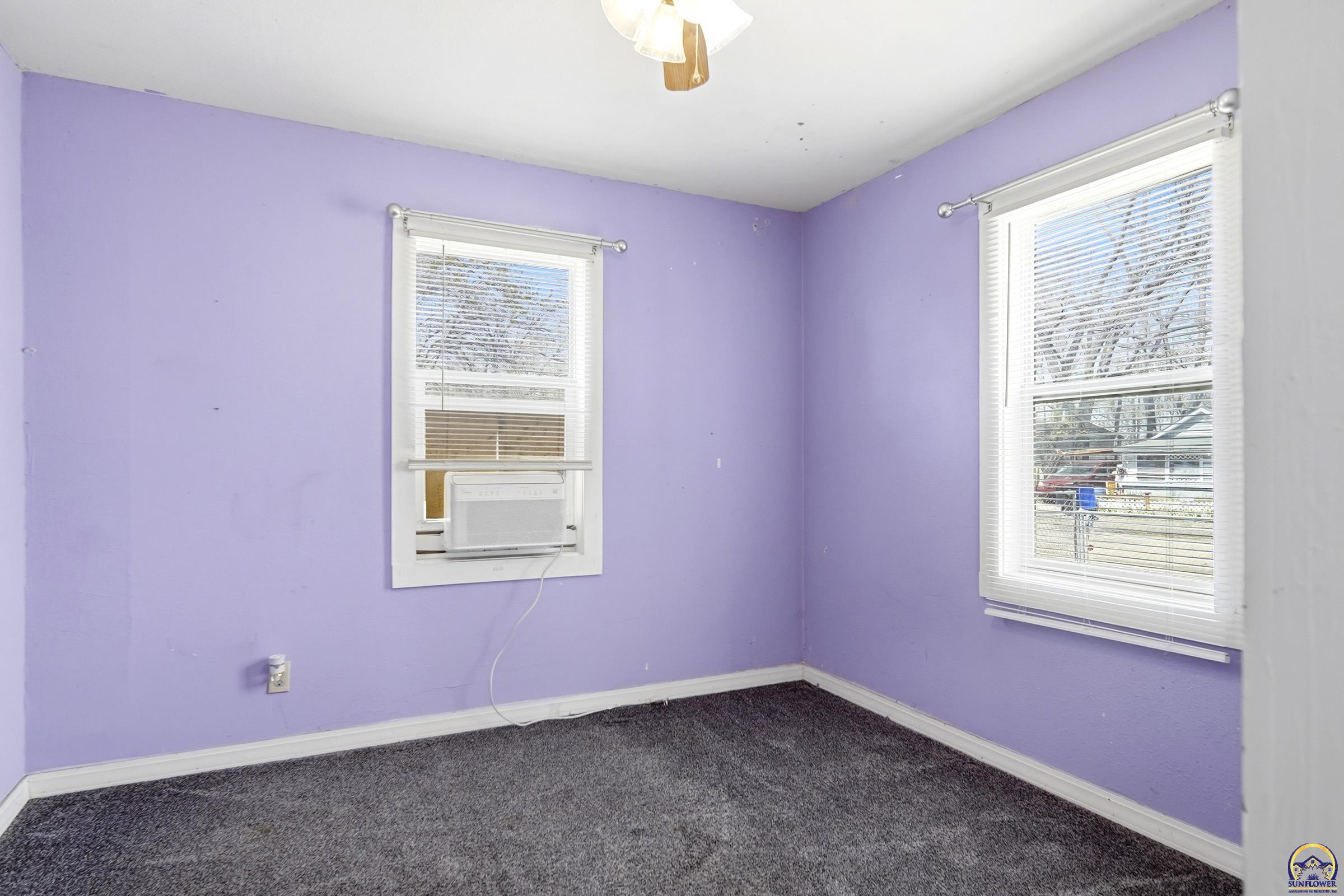 1209 Northwest Laurent Street Topeka, KS 66608 - Photo 10 of 18
