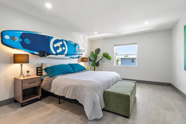 $2,000 | 2017 South Seacrest Boulevard, Unit C, Boynton Beach, FL 33435
