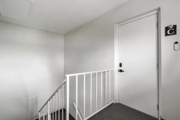 $2,000 | 2017 South Seacrest Boulevard, Unit C, Boynton Beach, FL 33435