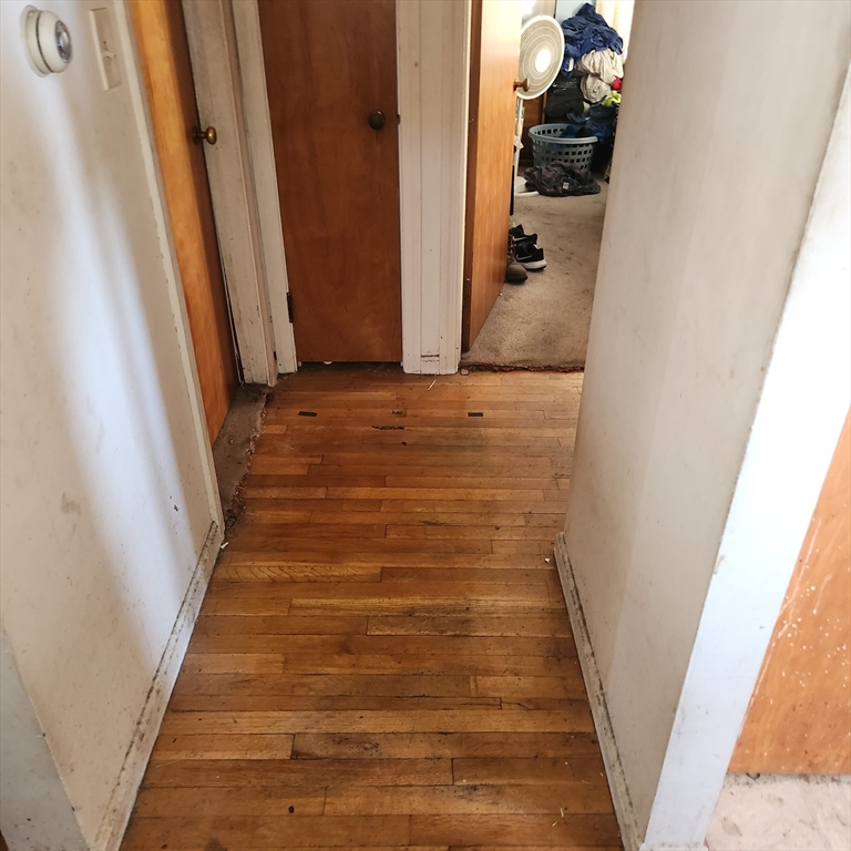 514 Dewey Street West Springfield, MA 01089 - Photo 24 of 42 a view of entryway