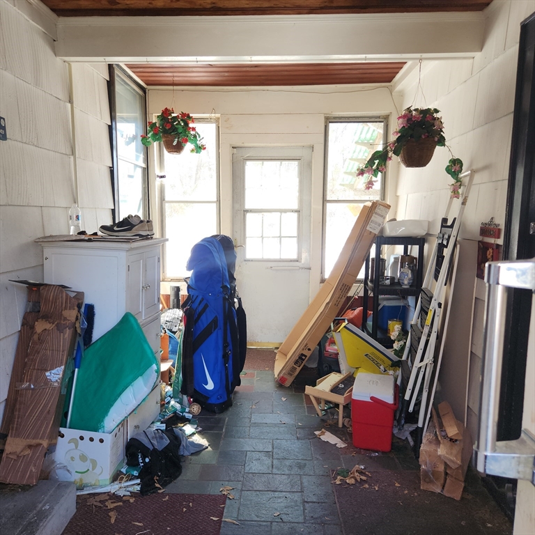 514 Dewey Street West Springfield, MA 01089 - Photo 3 of 42 a living room with furniture and a rug