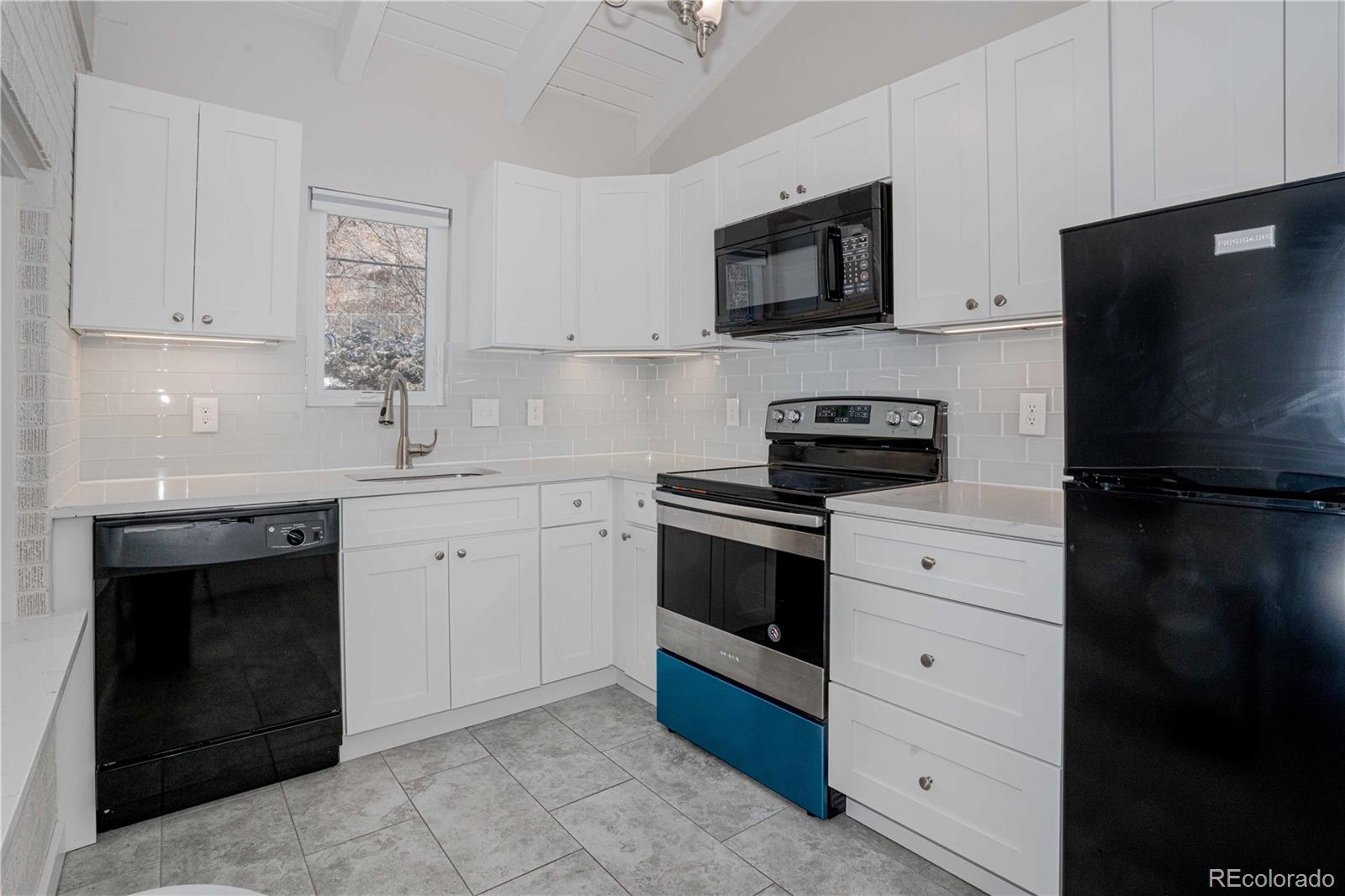 2020 Foothills Road Golden, CO 80401 - Photo 18 of 37 Gallery Image 18