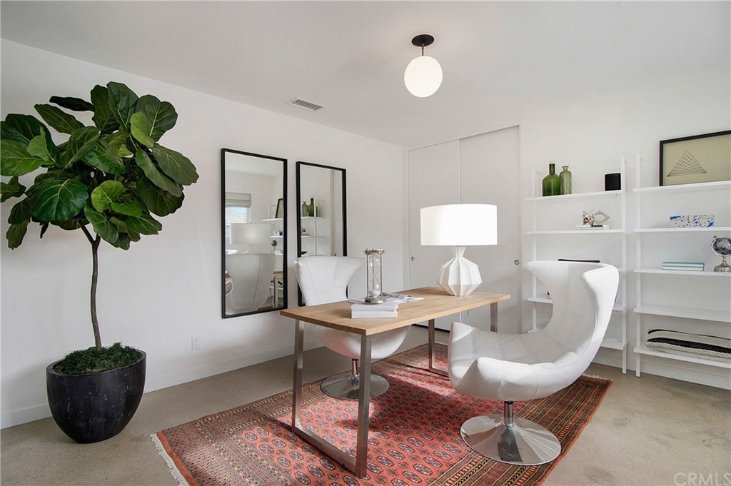 2940 Java Road Costa Mesa, CA 92626 - Photo 18 of 28 a living room with furniture and a potted plant